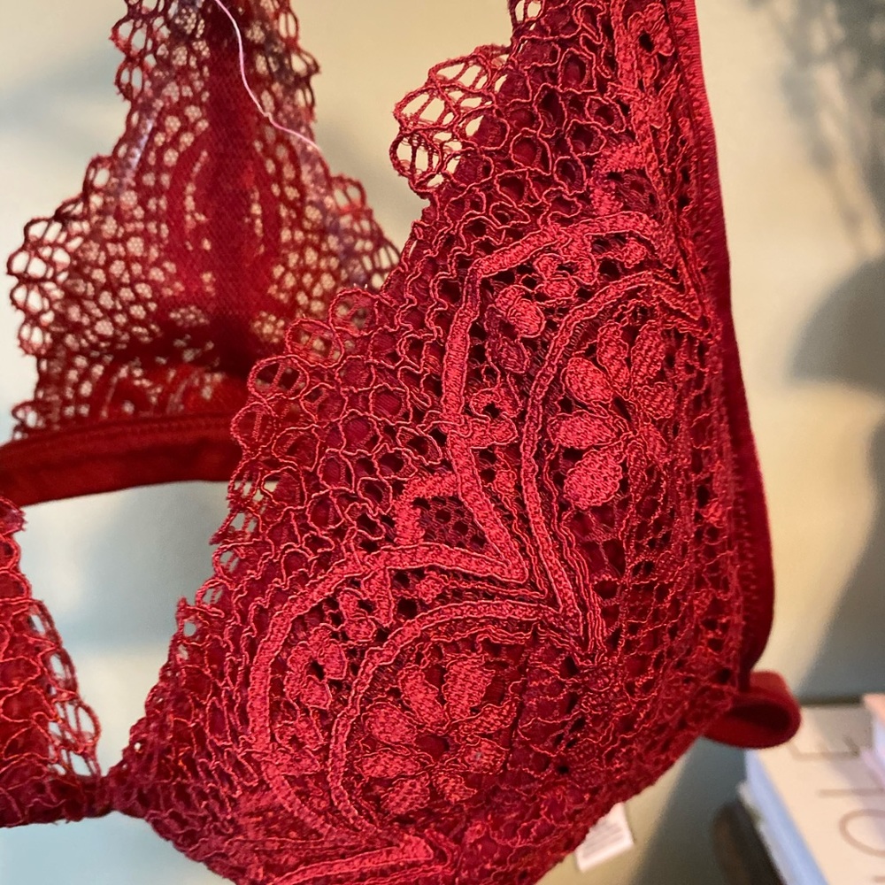 Victoria’s Secret Racerback Bra - Picture 2 of 4